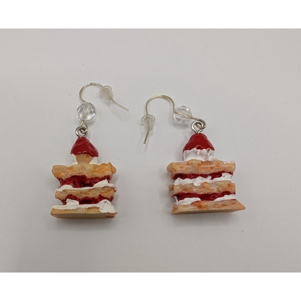 Strawberry Shortcake 3D Dangle Hook Earrings Red Beige Clear Bead NWOT - Picture 2 of 4